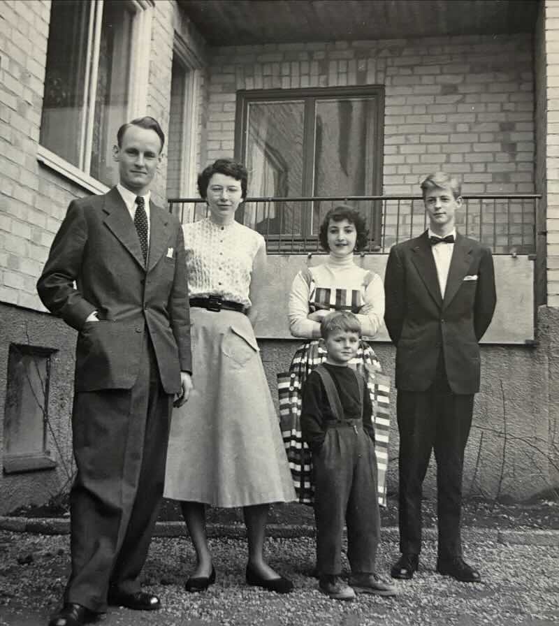 Hos Barbro Hagwall 1955 sysslingarna Clas, Ann Charlotte, Barbro, Jan Peter, Magnus